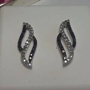 .34ctw Natural Blk&Wht Diamond 10kt White Gold Open Loop screw back Earring19878